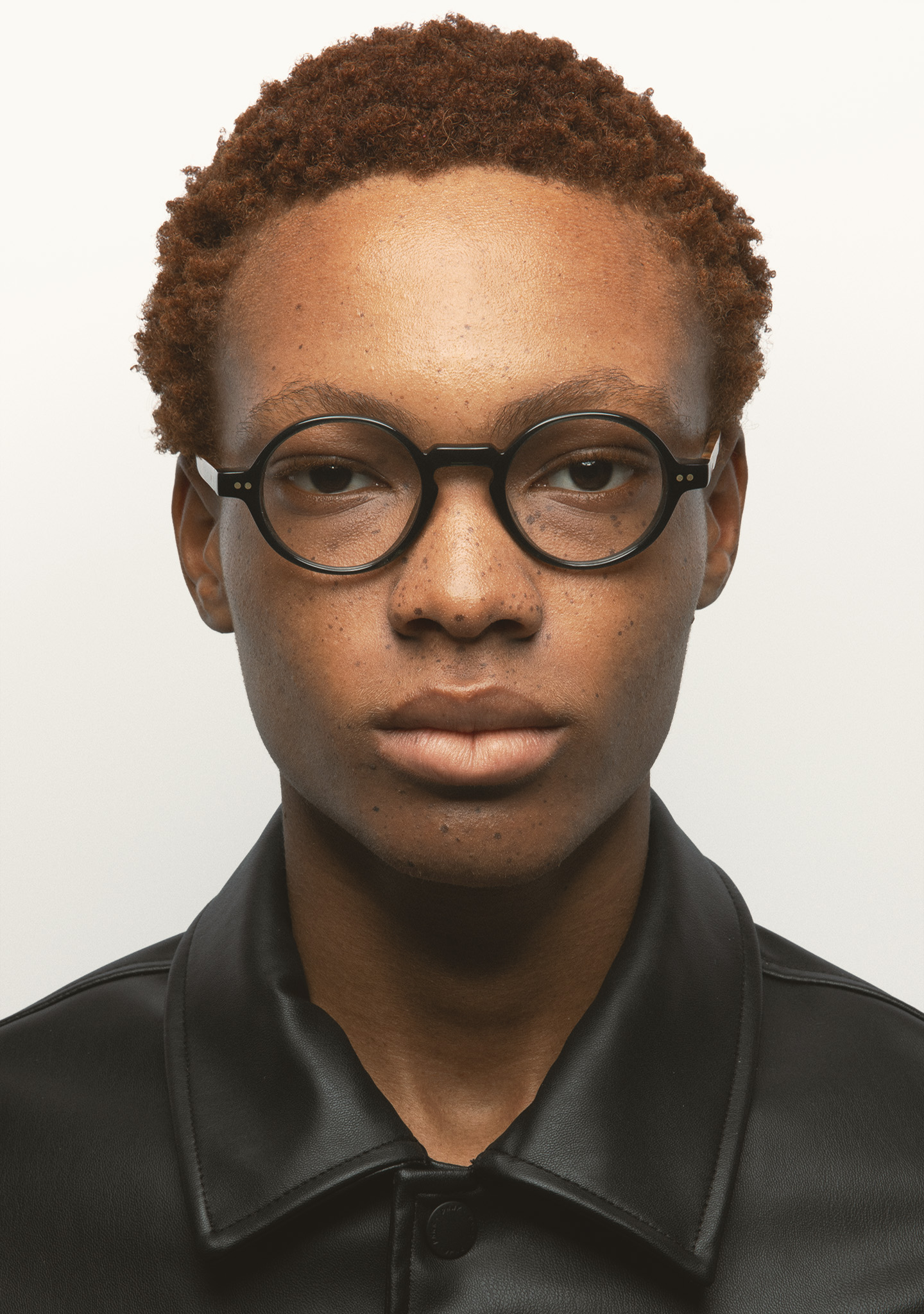 Hochwertige Herrenbrillen von Markenherstellern - Ihr Optiker in Gütersloh - Brillen Bussemass